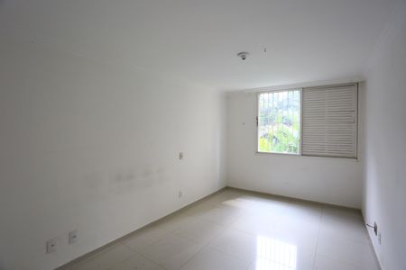 Apartamento para alugar com 183m², 4 quartos e 4 vagas Apartamento para alugar com 183m², 4 quartos e 4 vagassuíte
