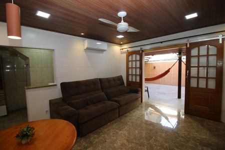 Apartamento para alugar com 120m², 3 quartos e 2 vagasSala