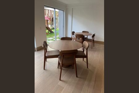 Apartamento à venda com 56m², 2 quartos e 1 vagaSala de Jantar