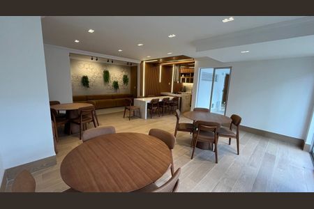 Apartamento à venda com 56m², 2 quartos e 1 vagaSala de Jantar