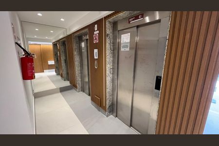 Apartamento à venda com 56m², 2 quartos e 1 vagaCorredor