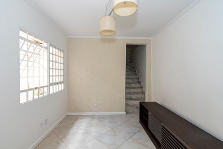 Casa à venda com 170m², 5 quartos e 4 vagas Casa à venda com 170m², 5 quartos e 4 vagasEdícula - Sala