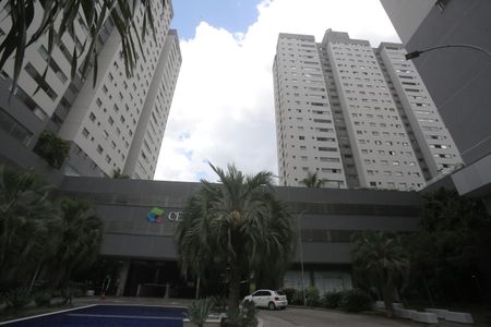 Apartamento à venda com 75m², 3 quartos e 2 vagasFachada