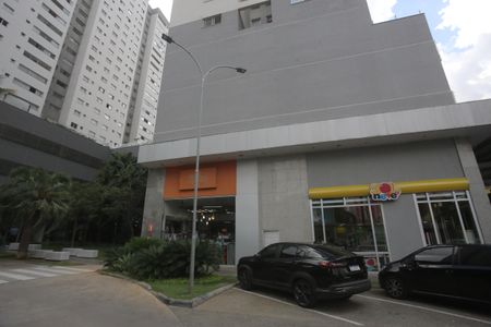 Apartamento à venda com 75m², 3 quartos e 2 vagasFachada