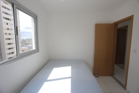Apartamento à venda com 75m², 3 quartos e 2 vagasQuarto 2
