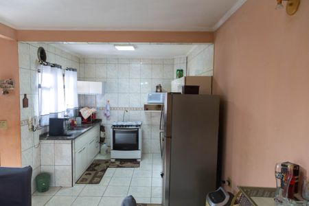 Casa à venda com 310m², 4 quartos e 4 vagas Casa à venda com 310m², 4 quartos e 4 vagasCozinha