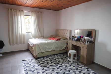 Casa à venda com 310m², 4 quartos e 4 vagas Casa à venda com 310m², 4 quartos e 4 vagasQuarto 1(Casa 3)