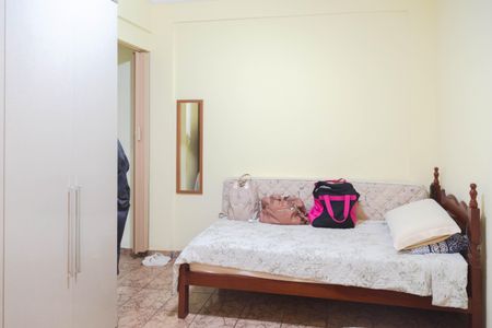 Casa à venda com 310m², 4 quartos e 4 vagas Casa à venda com 310m², 4 quartos e 4 vagasQuarto 2 (Casa 2)