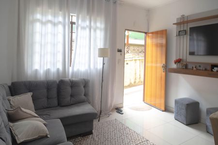 Casa à venda com 310m², 4 quartos e 4 vagas Casa à venda com 310m², 4 quartos e 4 vagasSala (Casa 3)