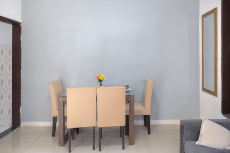 Casa à venda com 310m², 4 quartos e 4 vagas Casa à venda com 310m², 4 quartos e 4 vagasSala (Casa 3)