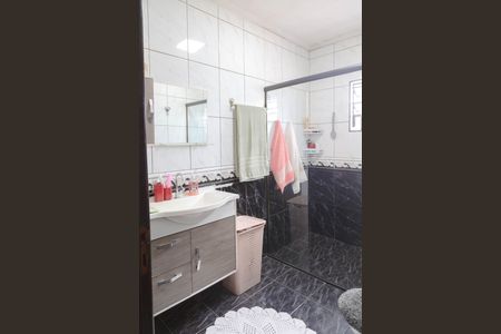 Casa à venda com 310m², 4 quartos e 4 vagas Casa à venda com 310m², 4 quartos e 4 vagasBanheiro