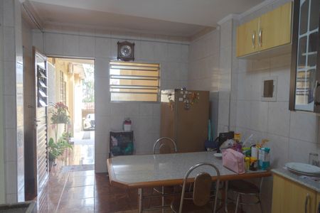 Casa à venda com 310m², 4 quartos e 4 vagas Casa à venda com 310m², 4 quartos e 4 vagasCozinha (Casa 2)