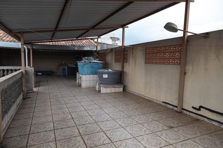Casa à venda com 310m², 4 quartos e 4 vagas Casa à venda com 310m², 4 quartos e 4 vagasÁrea comum
