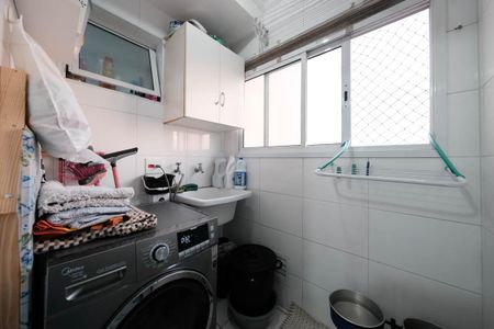 Apartamento à venda com 66m², 3 quartos e 1 vagaÁrea de Serviço