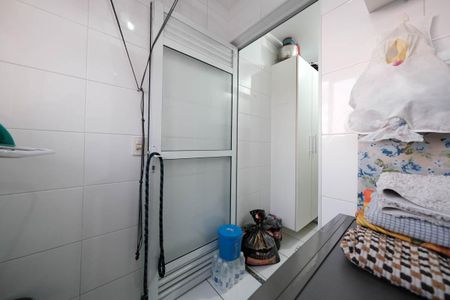 Apartamento à venda com 66m², 3 quartos e 1 vagaÁrea de Serviço