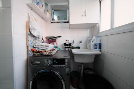 Apartamento à venda com 66m², 3 quartos e 1 vagaÁrea de Serviço