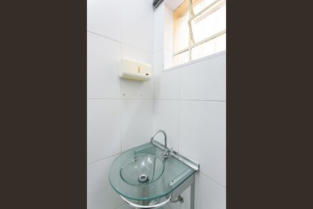 Casa à venda com 160m², 3 quartos e 1 vagaBanheiro 2