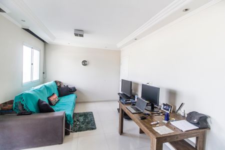 Apartamento à venda com 74m², 2 quartos e 1 vaga Apartamento à venda com 74m², 2 quartos e 1 vagaSala de TV