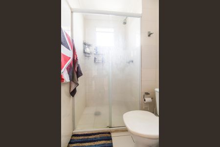 Apartamento à venda com 74m², 2 quartos e 1 vaga Apartamento à venda com 74m², 2 quartos e 1 vagaBanheiro da Suíte