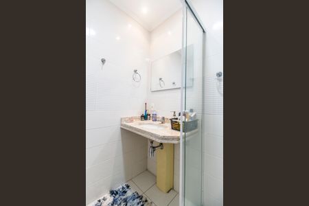 Apartamento à venda com 74m², 2 quartos e 1 vaga Apartamento à venda com 74m², 2 quartos e 1 vagaBanheiro 2