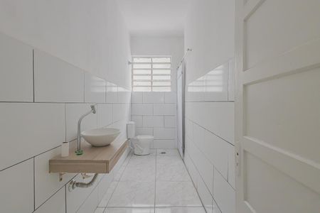 Casa para alugar com 240m², 3 quartos e 2 vagasBanheiro