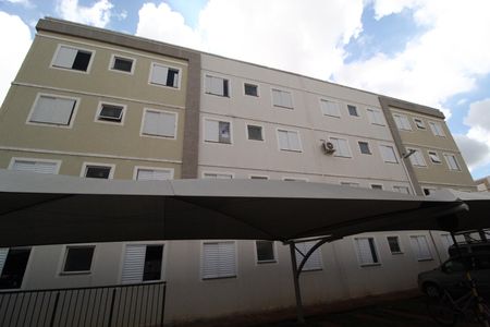 Apartamento para alugar com 40m², 2 quartos e 1 vagaFachada