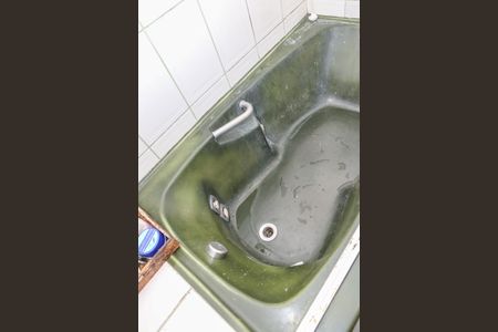 Casa à venda com 342m², 4 quartos e 8 vagas Casa à venda com 342m², 4 quartos e 8 vagasBanheiro Social