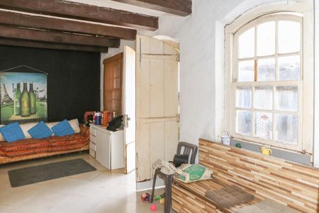 Casa à venda com 342m², 4 quartos e 8 vagas Casa à venda com 342m², 4 quartos e 8 vagasSalão