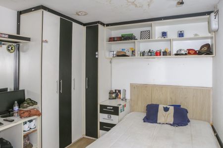 Casa à venda com 342m², 4 quartos e 8 vagas Casa à venda com 342m², 4 quartos e 8 vagasQuarto 1