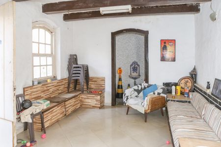 Casa à venda com 342m², 4 quartos e 8 vagas Casa à venda com 342m², 4 quartos e 8 vagasSalão