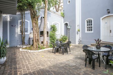 Casa à venda com 342m², 4 quartos e 8 vagas Casa à venda com 342m², 4 quartos e 8 vagasChurrasqueira