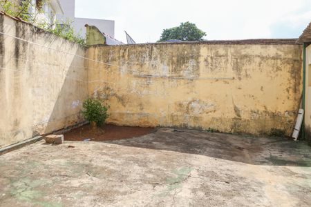 Casa à venda com 342m², 4 quartos e 8 vagas Casa à venda com 342m², 4 quartos e 8 vagasQuintal