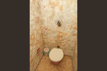 Casa à venda com 342m², 4 quartos e 8 vagas Casa à venda com 342m², 4 quartos e 8 vagasLavabo