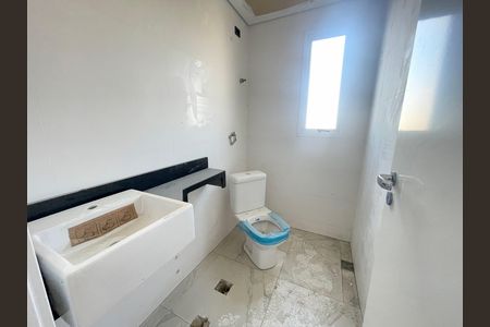 Apartamento à venda com 58m², 2 quartos e 2 vagasBanheiro da Suíte