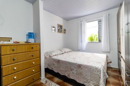 Casa à venda com 150m², 5 quartos e 2 vagas Casa à venda com 150m², 5 quartos e 2 vagasQuarto 1