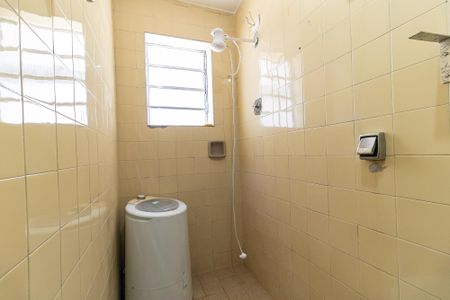 Casa à venda com 150m², 5 quartos e 2 vagas Casa à venda com 150m², 5 quartos e 2 vagasBanheiro da Suíte