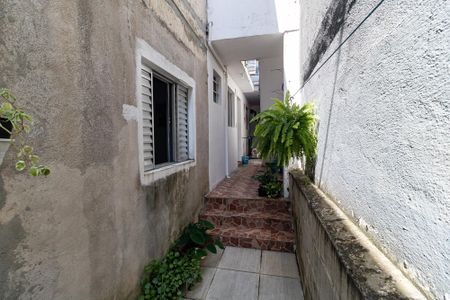 Casa à venda com 150m², 5 quartos e 2 vagas Casa à venda com 150m², 5 quartos e 2 vagasCorredor Lateral