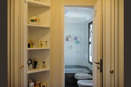 Apartamento à venda com 270m², 4 quartos e 4 vagas Apartamento à venda com 270m², 4 quartos e 4 vagasFoto 13