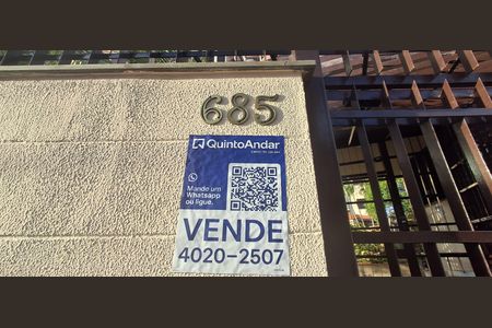 Apartamento à venda com 130m², 3 quartos e 3 vagasPlaquinha