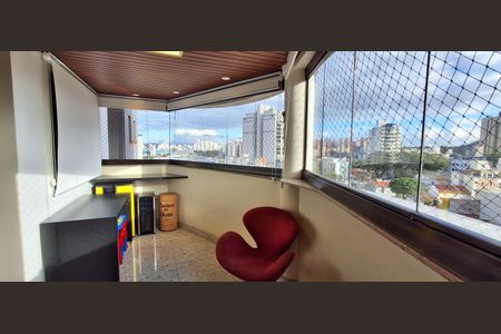 Apartamento à venda com 130m², 3 quartos e 3 vagasVaranda