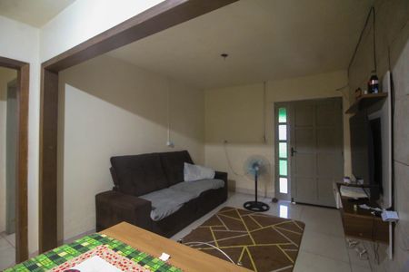 Casa à venda com 128m², 3 quartos e 1 vaga Casa à venda com 128m², 3 quartos e 1 vagaSala