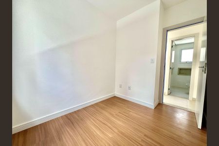 Apartamento à venda com 70m², 3 quartos e 1 vagaQuarto 2