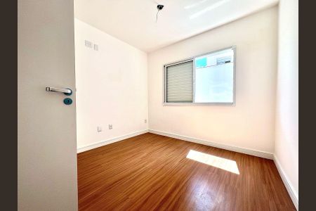 Apartamento à venda com 70m², 3 quartos e 1 vagaSuíte
