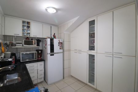 Casa à venda com 200m², 4 quartos e 3 vagasCozinha