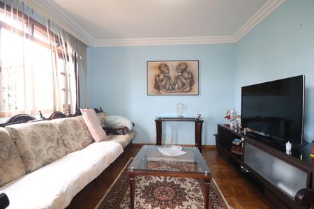 Casa à venda com 200m², 4 quartos e 3 vagasSala 2