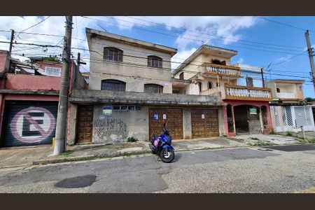 Casa à venda com 200m², 4 quartos e 3 vagasFachada