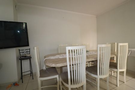 Casa à venda com 200m², 4 quartos e 3 vagasCopa