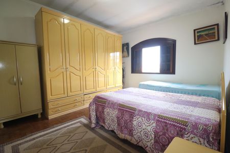 Casa à venda com 200m², 4 quartos e 3 vagasQuarto 1