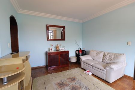 Casa à venda com 200m², 4 quartos e 3 vagasSala 1