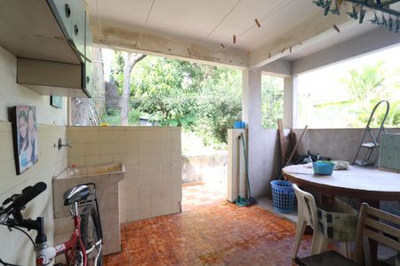 Casa à venda com 200m², 4 quartos e 3 vagasÁrea de Serviço 2